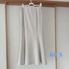 GU マーメイドロングスカート ベージュ S