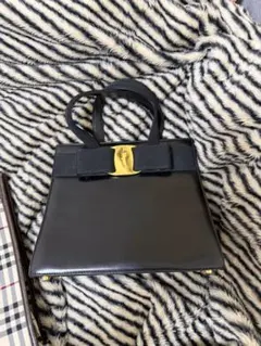 Ferragamo フェラガモ ヴァラ リボン ハンドバッグ ショルダー付