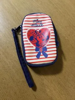 Item thumbnail for item ac0eb07c-4f6f-46ec-9bb3-72c9e9490093