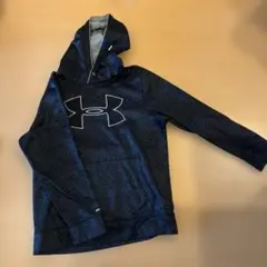 UNDER ARMOUR 幾何学模様 パーカー MD