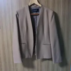 本日SALE⭐️GALLORIA テーラードジャケット 11AR ベージュ