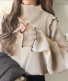 袖のニュアンスで魅せる♪前後2way袖フリル配色メロウプリーツトップス（長袖）