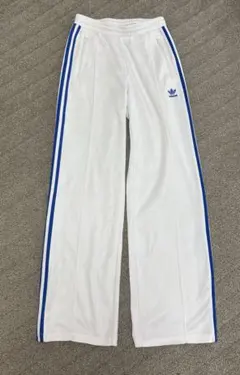 adidas トラックスーパンツ　ホワイト