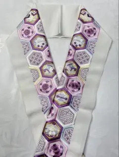 t-051 半衿刺繍　振袖　成人式　亀甲　梅　麻の葉　宝尽くし