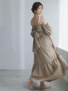 吉田朱里 dazzlin ワンピース