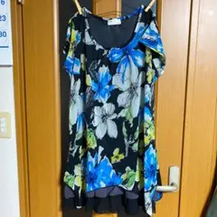 お値下げ/☆大きいサイズ☆花柄ワンピースのサムネイル