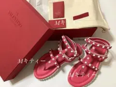【 新品 】VALENTINO ヴァレンティノ★ ロックスタッズ・サンダル ★のサムネイル