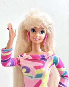 バービー Glitter Hair Barbie 1993 ヤシの木、スタンド付 - メルカリ