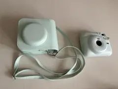 【美品】instax mini12 ミントグリーンケース付き/チェキ