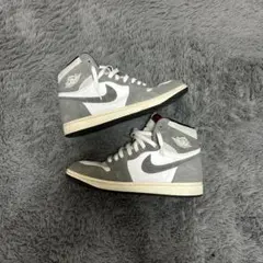 NIKE AIR JORDAN 1 
