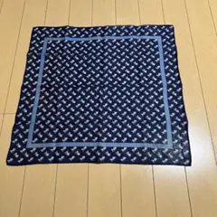 新品未使用セリーヌCELINEロゴハンカチネイビー