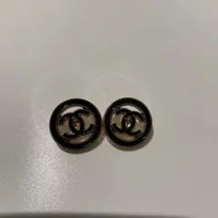 黒透かし型ゴールドボタン シャネル2個セット