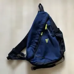 adidas ショルダーバッグ