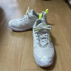 お値下げ‼️美品‼️Nike スニーカー ホワイト/イエロー