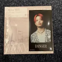 Item thumbnail for item 77c1f9ab-8ca8-412a-82d0-a7101c15b03b