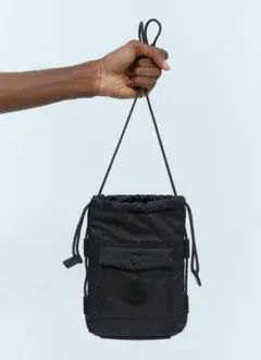 MONCLER ショルダーバッグ 巾着型 ブラックのサムネイル