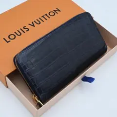 目玉商品‼️入手困難‼️エキゾチックレザー‼️VUITTON ジッピー 