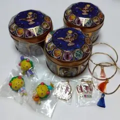 コジコジのランプ缶 フィギュア3種 タッセル4種 王冠チャーム2種 青山