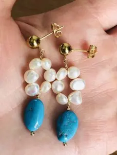 スリーピングビューティーと淡水パールのピアス