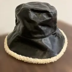 ブラック合皮&ボアバケットハット★ユーズド