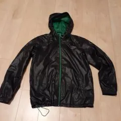 ユニクロ　ナイロンジャケット　ウィンドブレーカー