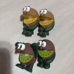 ゼスプリ　キウイブラザーズ フィギュア の4体セット ゴールド グリーン