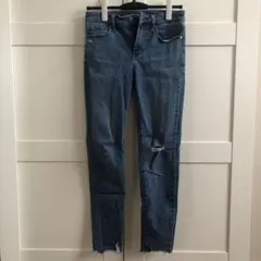 UNIQLO ユニクロ　スキニーデニム ライトブルー ダメージあり