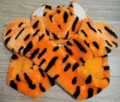 ディズニー　ティガー　マフラーキャップ　ファンキャップ