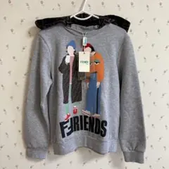 新品タグ付き FENDI kids トレーナー 6A