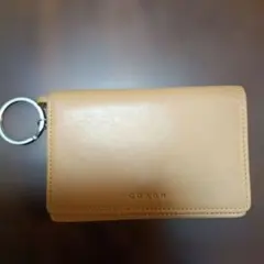 COACH ベージュ 二つ折り財布 キーホルダー付き　小銭入
