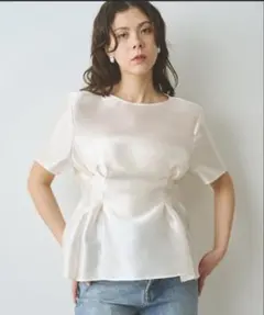 オーガンジーぺプラムブラウスのサムネイル