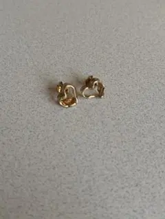 【新品•未使用】ハート　ピアス　ゴールド