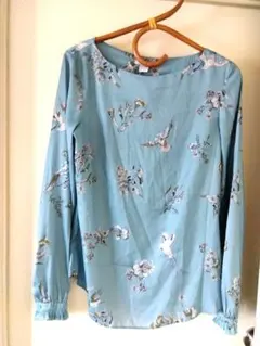 H＆M 花と鳥柄長袖シャツ グリーンブラウス