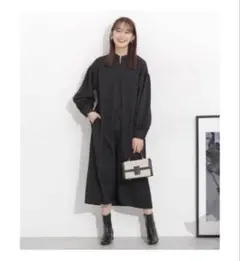 ナノユニバース　フロントクルミボタンスタンドカラーワンピース　ブラック