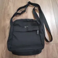 agnis b. Voyage 黒 ショルダーバッグ