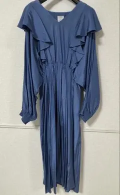 ROSEBUD フリル付きブルーワンピース