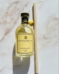 未開封品！　SHANGRI-LA リードディフューザー シャングリ・ラ エッセンス リードディフューザー 未使用品 - メルカリ