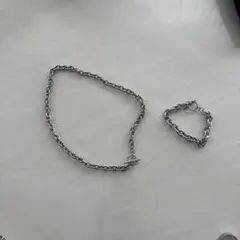 シルバー色チェーンネックレス＆ブレスレットセット