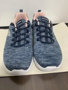 24.5cmスケッチャーズ ワイドフィット メモリーフォーム 箱無し