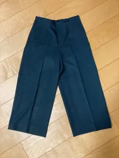 ダークグリーン　ワイドクロップドパンツ