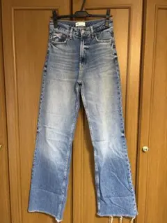 ZARA デニムパンツのサムネイル