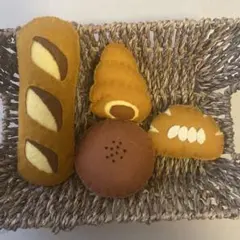 ハンドメイド　フェルトおままごと　パン4種セットのサムネイル