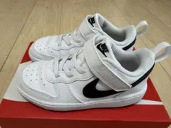 更に値下NIKE ナイキ キッズ スニーカーコートボロー 16cm