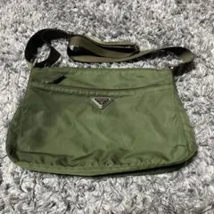 PRADA ナイロン ショルダーバッグ カーキのサムネイル