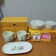'<新品>ムーミン トレー付ペアマグセット レンジキャニスター２点セット おまけ