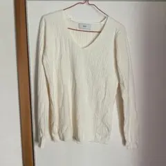 AZULアイボリー Vネック リブ編み セーター M