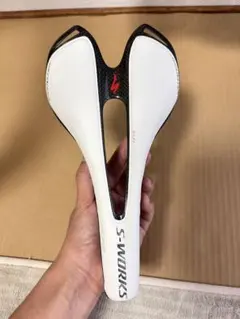 Specialized S-WORKS Fullカーボン サドル 143mmのサムネイル