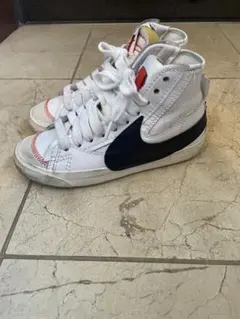 NIKE スニーカーBLAZER MID '77 VNTG DD3111-100