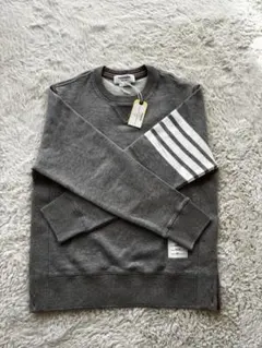 2026年最新】トムブラウン スウェットの人気アイテム - メルカリ