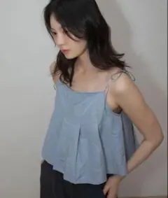 OHOTORO Pleated Cami Top キャミソール　ライトブルーのサムネイル